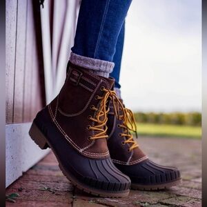 Kamik Evelyn waterproof winter boot size 10
